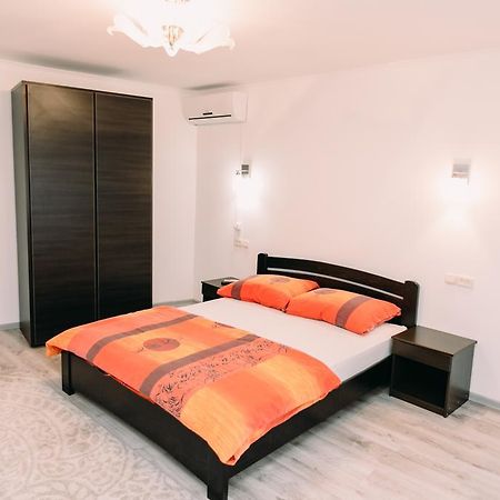 Apartments In Uzhgorod Room photo