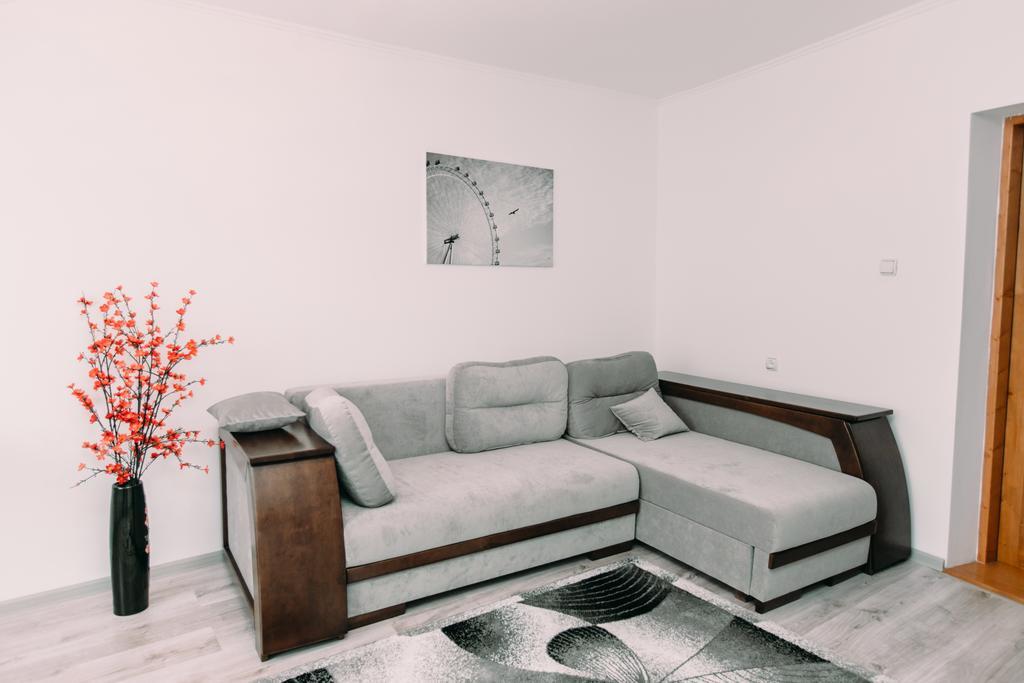 Apartments In Uzhgorod Room photo